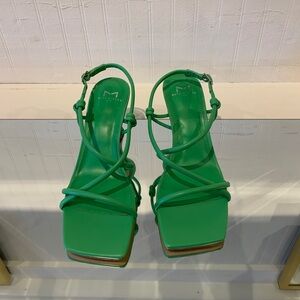 —- SOLD OUT — MARC FISHER sandals BNIB